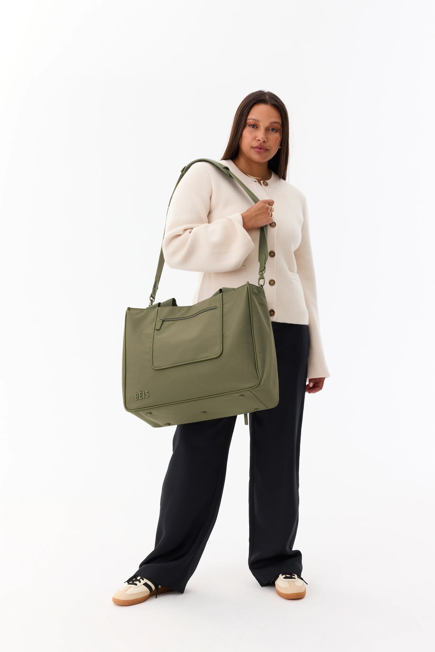 The East To West Tote in Olive